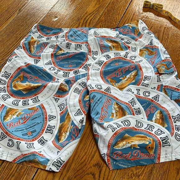 Columbia America Red Drum Ale print board shorts.  Men’s size 36 Waist. - Picture 5 of 15